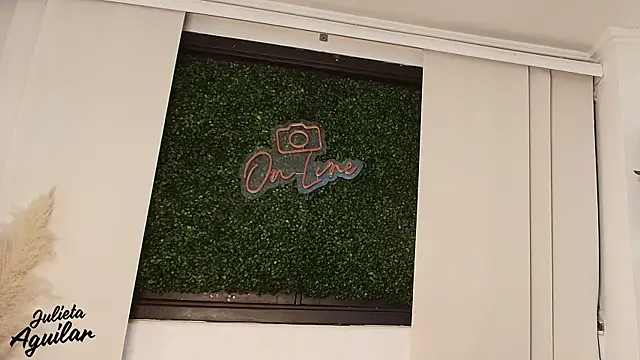 julieta_aguilar1's Live XXX Chat