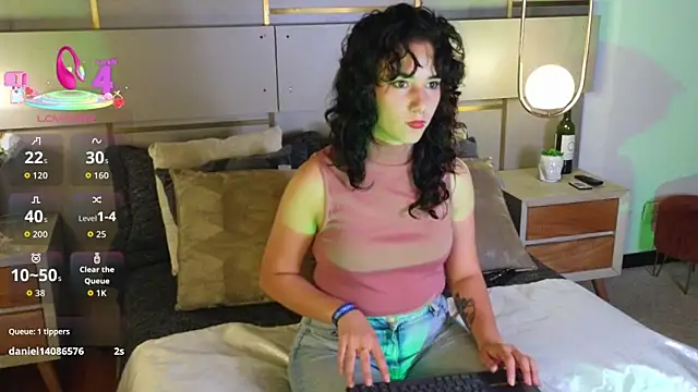 Онлайн чат XXX Lina_Montclair