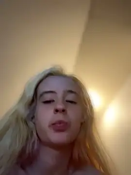 Онлайн чат XXX SeccySerena