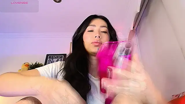 lilyy_evanssのライブXXXチャット