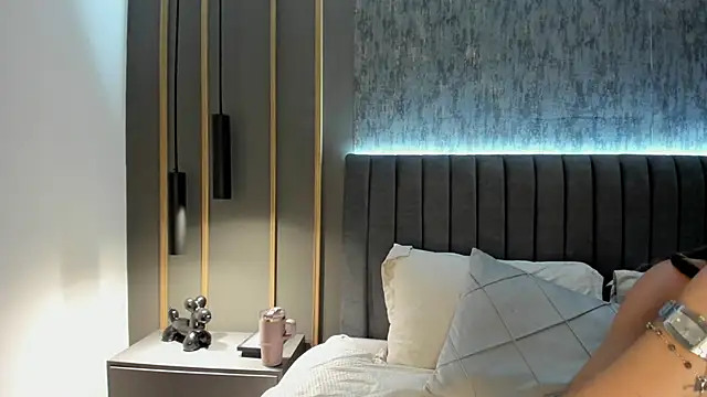 Ninaa_RoseeのライブXXXチャット