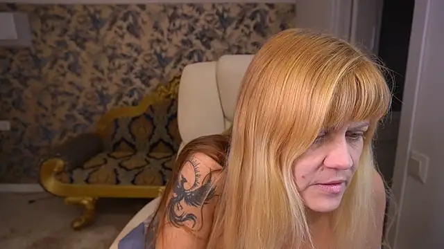 BellaLaPetit Chat XXX in diretta