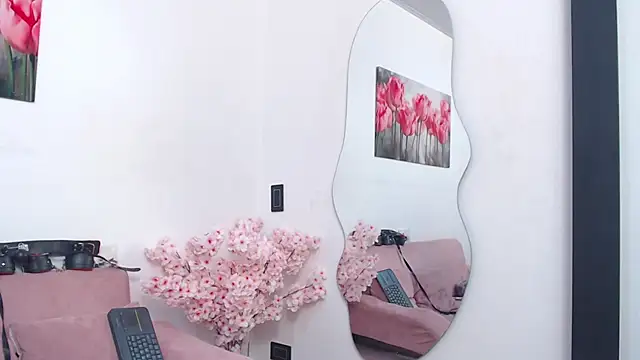 pinky_f00x Live XXX-chat