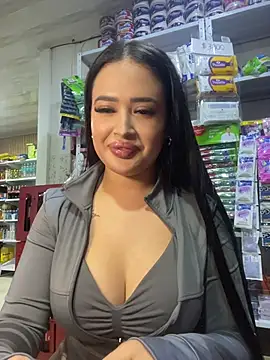 XXX chat uživo modela Sara_fun