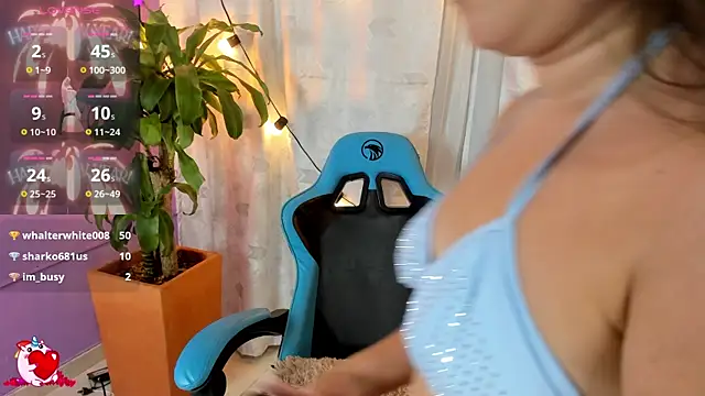 Živý XXX chat Lia_little18