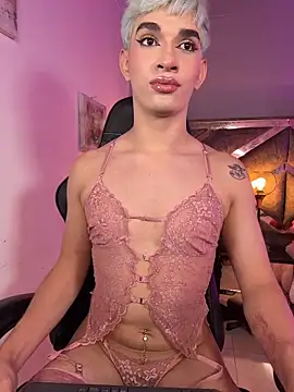 Cherry_zayden_n Webbikameraesitys