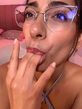 Онлайн чат XXX elegant__rouse