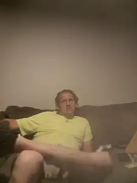 yourMasterisBored live XXX chat