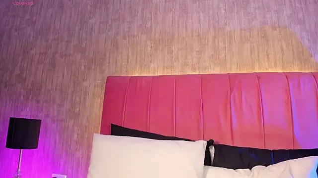 Kendra_kobein Chat XXX in diretta