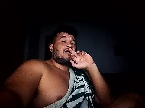 tarra122 在線直播表演