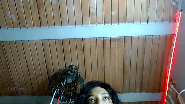 XXX chat uživo modela Maidi_