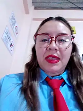 XXX chat uživo modela Hannah-colx