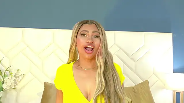 XXX chat uživo modela Kiara_Parker_