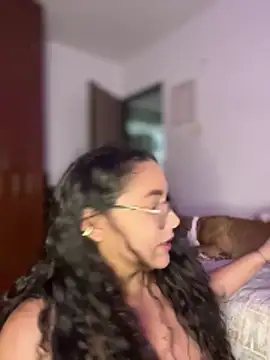 CurlyGirl_1 – Live XXX-chat