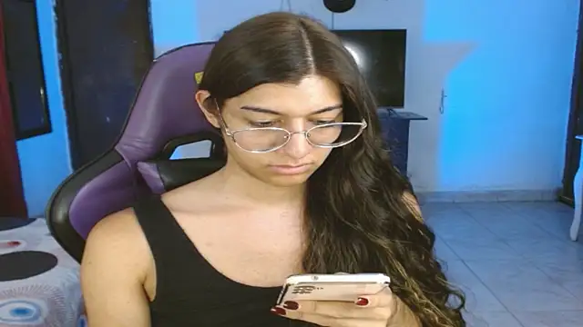 Alanni_parker's Live XXX Chat