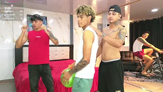 Chat +18 de Voyeurism_guyss ao vivo