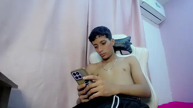 Chat XXX ao vivo de Yei_lee_