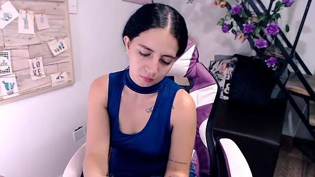 samantha_baby_ Adlı Modelin Canlı XXX Sohbeti