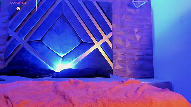 Oliver_Laurent_: απευθείας συνομιλία ΧΧΧ