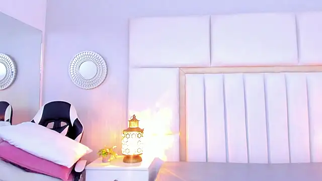 LaylaaDoll Chat XXX live