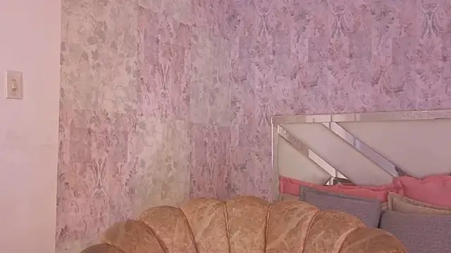 april_summer_ – Live XXX-chat