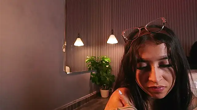 EriKlein's Live XXX Chat