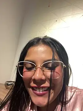 Shasa_8 Adlı Modelin Canlı XXX Sohbeti