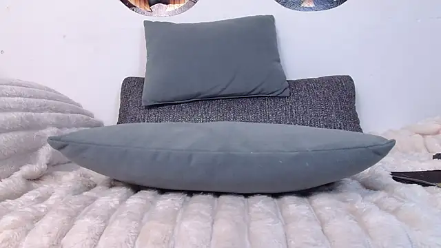 bellaa_love_'s Live XXX Chat