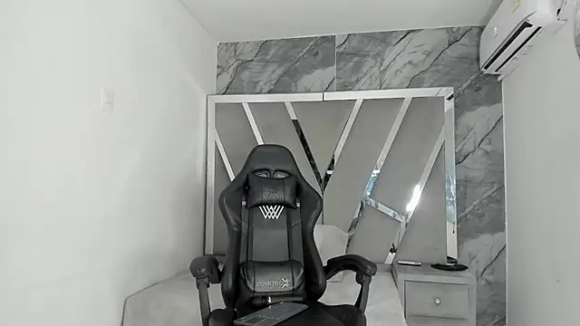 Živý XXX chat Mia_Petiteht