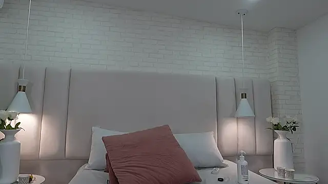 Lexxi_gb Adlı Modelin Canlı XXX Sohbeti