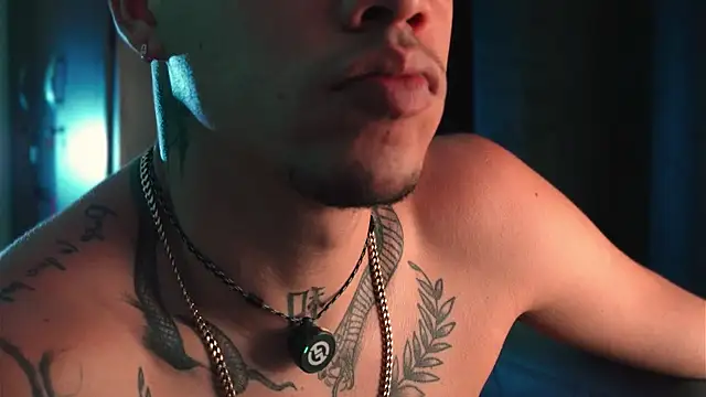 AlphaMasterXxx Live XXX Chat