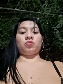 hot-mom22 Adlı Modelin Canlı XXX Sohbeti