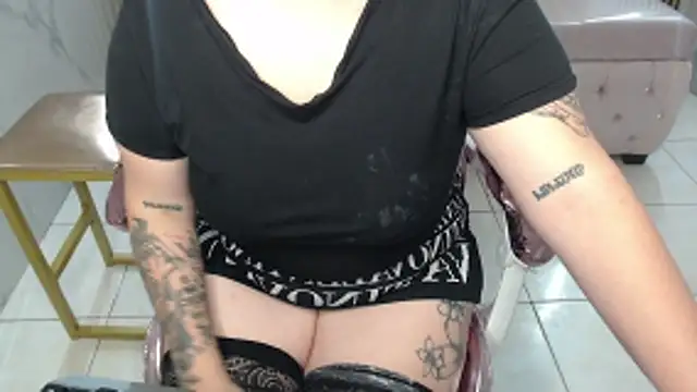 sharyth19_s Adlı Modelin Canlı XXX Sohbeti