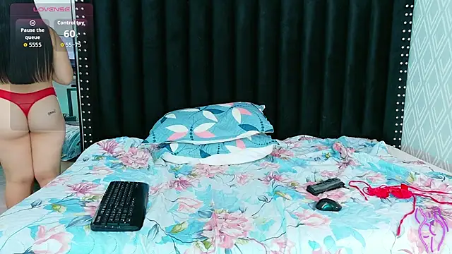 naughtyyindiann Adlı Modelin Canlı XXX Sohbeti