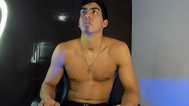 Milo_LatinBoy: απευθείας συνομιλία ΧΧΧ