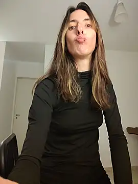 Chatroom XXX en direct de sweetsinxxx