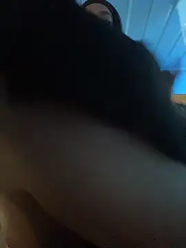 Chatroom XXX en direct de JuanitaMore01