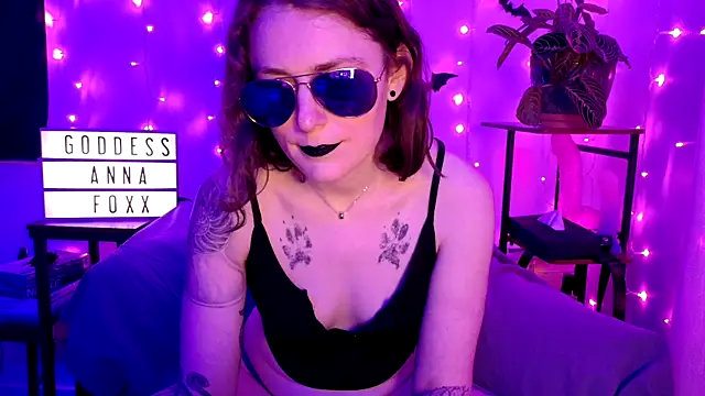 Chatroom XXX en direct de goddessannafoxx