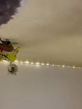 Chatroom XXX en direct de Layana_Ro