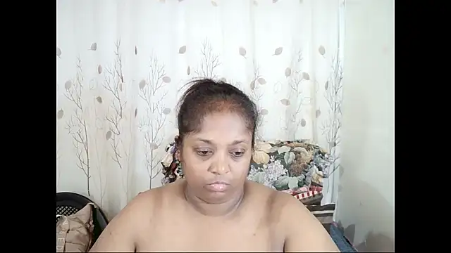 Chatroom XXX en direct de Indiantasha