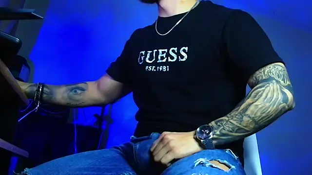 XanderCage99 live XXX chat