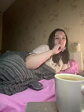 XXX chat uživo modela Naughtbaby_2025