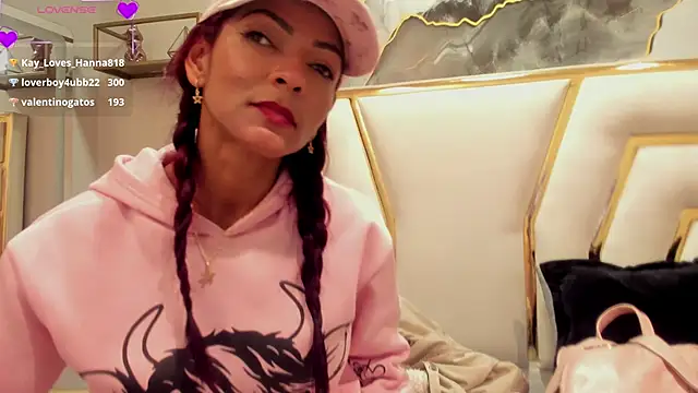 XXX chat uživo modela HannaPetit