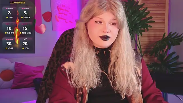 LilithNlsn: онлайн-секс-чат