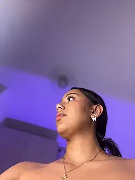 MiilaBlake: онлайн-секс-чат