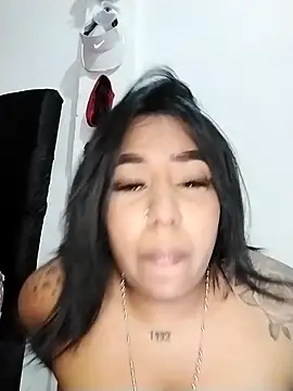 Show webcam de emma_purple_