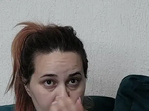 EmilyJenner Live XXX-chat