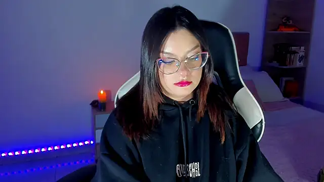 OphelianaRose33 Chat XXX live