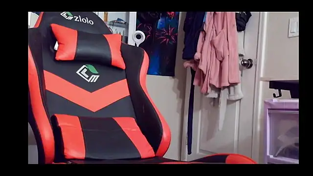 sugahfreeeen Live XXX chat