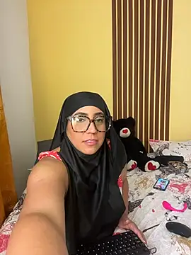 Chandra_Yusef Live XXX-chat